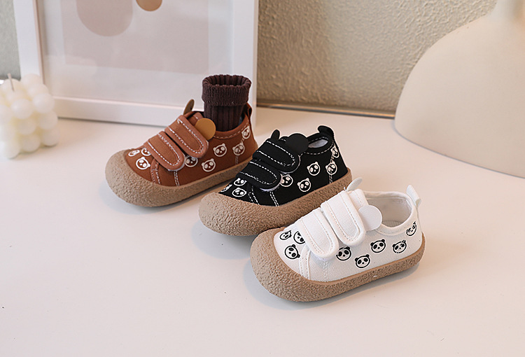 Korean version cute cartoon children's canvas 2023 Spring and Autumn new trendy boys' biscuit shoes, girls' casual shoes_voghion.com