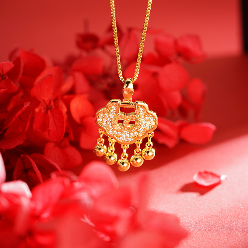 Estilo antiguo de arena Jinhao en forma de cerradura colgante para hombres y mujeres Universal Bell Lock bag imitación de oro durante mucho tiempo no se desvanece suministro directo de fábrica