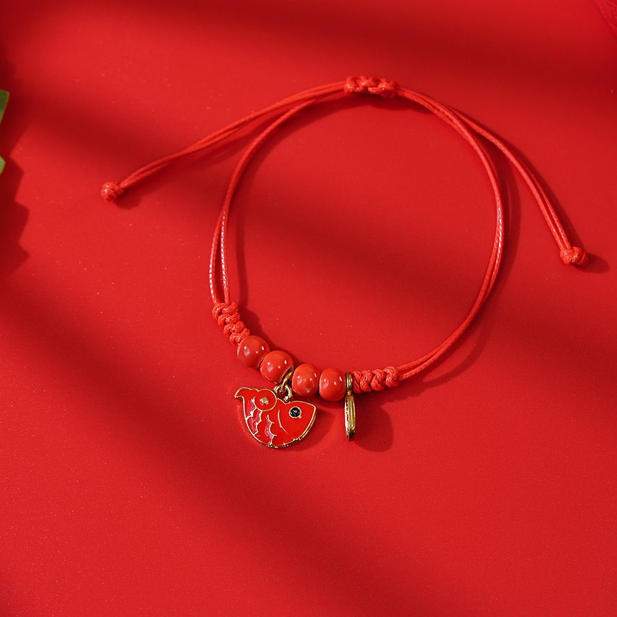 thumbnail image 1 of Pulsera de cuerda roja de conejo Temperamento dulce Pulsera de cuentas de cristal rojo lindo Mujer 580E Cada año Pescado, 1 of 2