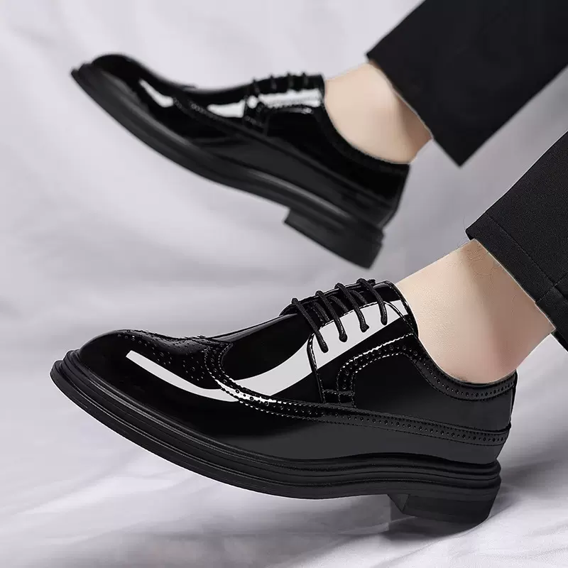 商务正装皮鞋男亮面布洛克雕花青年单鞋新郎婚鞋结婚皮鞋一件代发