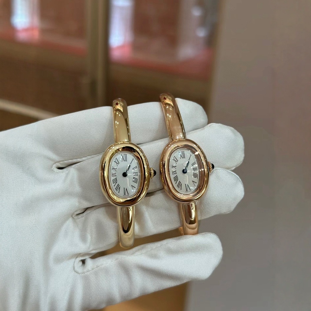 Cartier ayollar soati, oval shaklda, 18 karatli oltin bilan qoplangan, suv o'tkazmaydigan kvarts soat, vintage uslubida. (Onlayn sotuvchilar uchun, vanna uslubida)