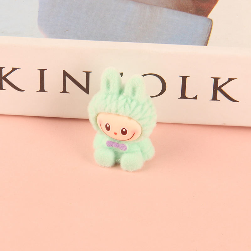 新しい植毛 labubu キーホルダーペンダント樹脂キャンディーカラーかわいいトレンディな labubu 人形ペンダントギフト|undefined
