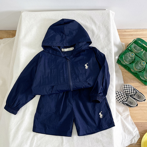 Children's suit 2024 summer new product embroidered sun protection suit for boys and girls, baby hooded two-piece set, trendy foreign trade