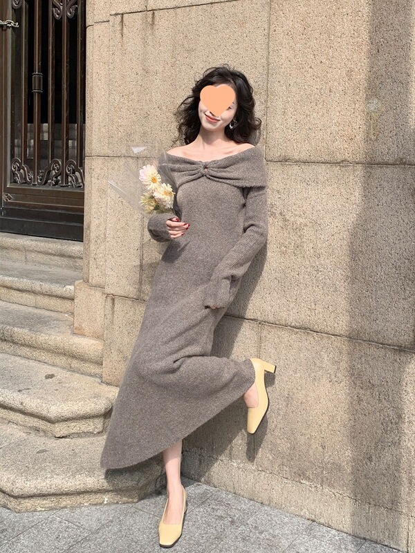 French-Style Large Lapel Knitted Dress for Women, Autumn and Winter New Vintage Elegant Off-Shoulder Sweater Long Dress Trendy