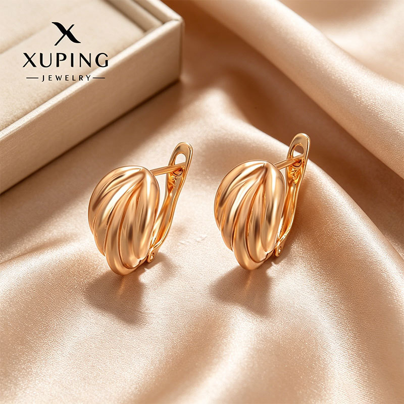 Pendientes de Aro con Zirconia de Aleación de Cobre Bañado en Oro de 18K