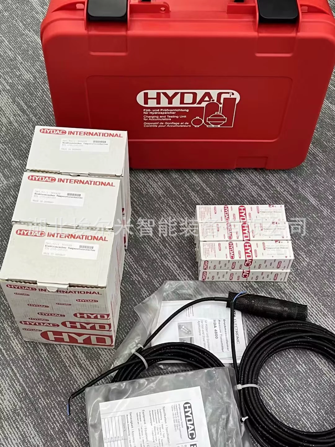 HDA4840-A-300-424 (15м) [Spot] Датчик давления Hydac Hedk