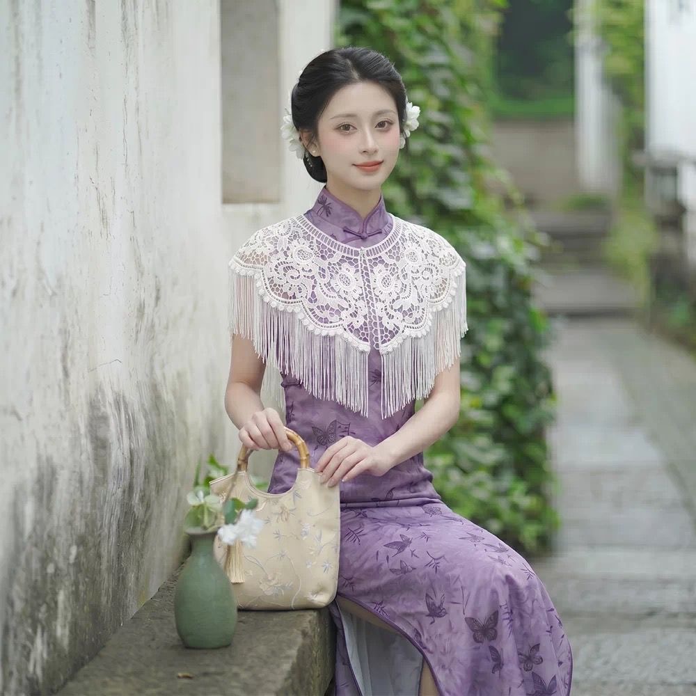 New Chinese-style pearl tassel cloud shoulder shawl paired with cheongsam, 2025 bride's formal dress, national style slim-fit lace shawl