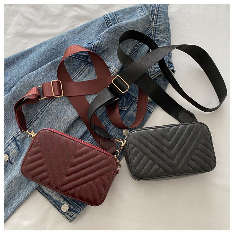 150g Weight Nylon Lining Material Sewing Thread Fashion Element Zipper Closure Type Single Shoulder Strap Strap Type Crossbody Bag Bags Type Casual, Daily, Shopping Occasion Pu Leather Material Solid Color, Lingge Pattern All Seasons Season Women's Gender Classic Style Style Square Shape Women's Pu Leather Solid Color Lingge Classic Style Sewing Thread Square Zipper Crossbody Bag 17