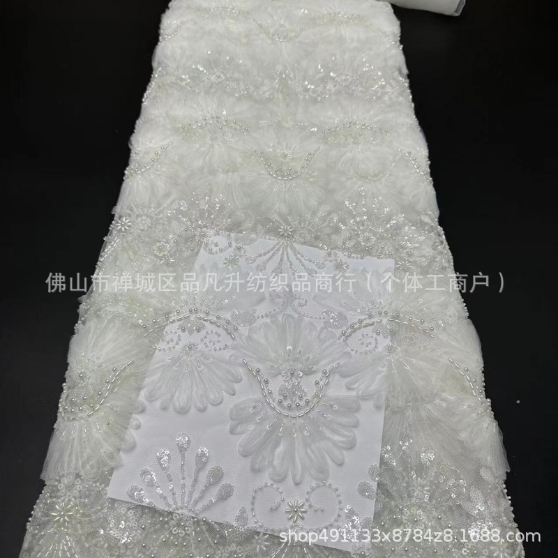 Placa pesada tridimensional flor de boda vestido blanco cena vestido de moda T-shirt fabricante de tela spot