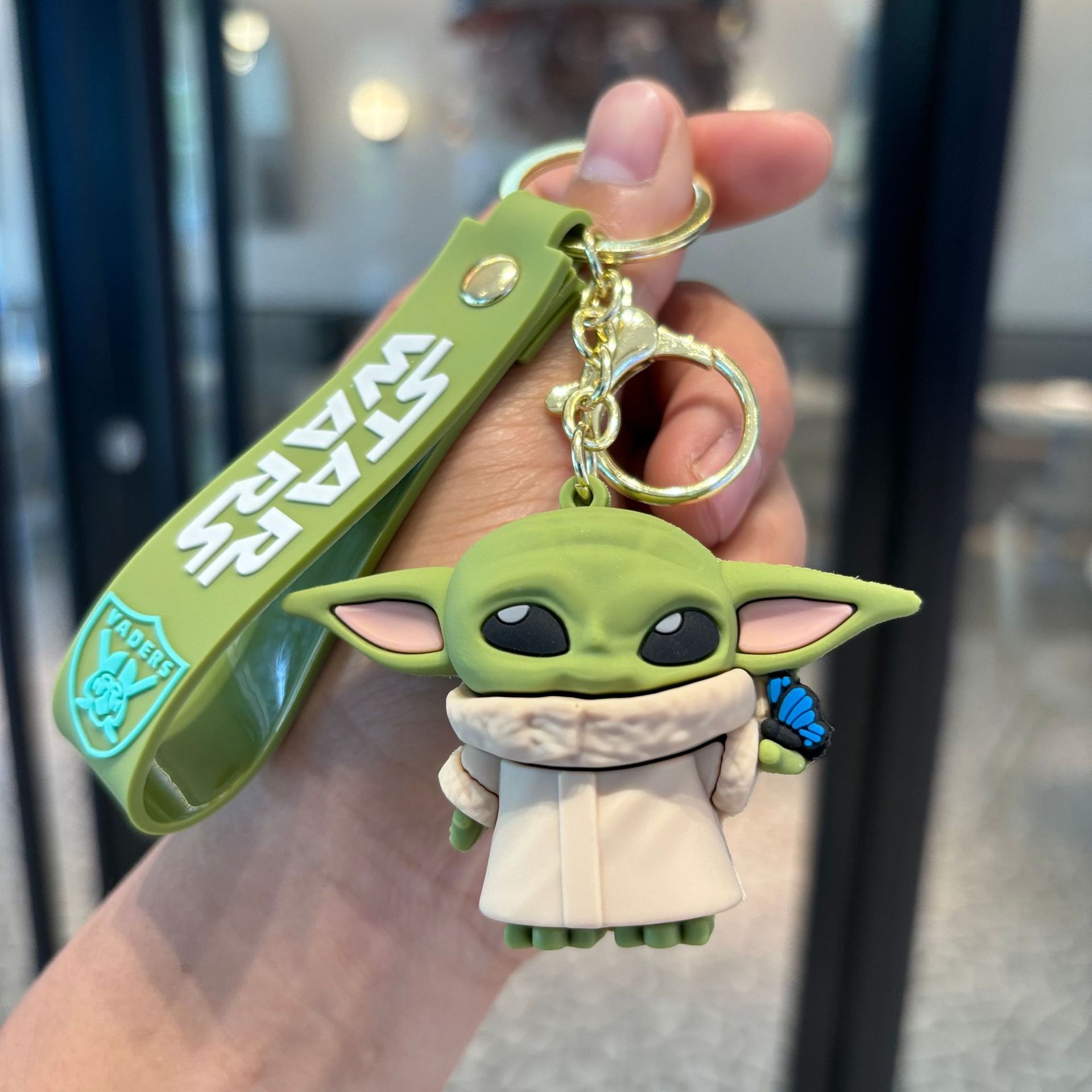 Cruzado Star Wars llaveros muñecas bolsos de automóviles colgantes lindos baby yoda pequeños regalos llaveros