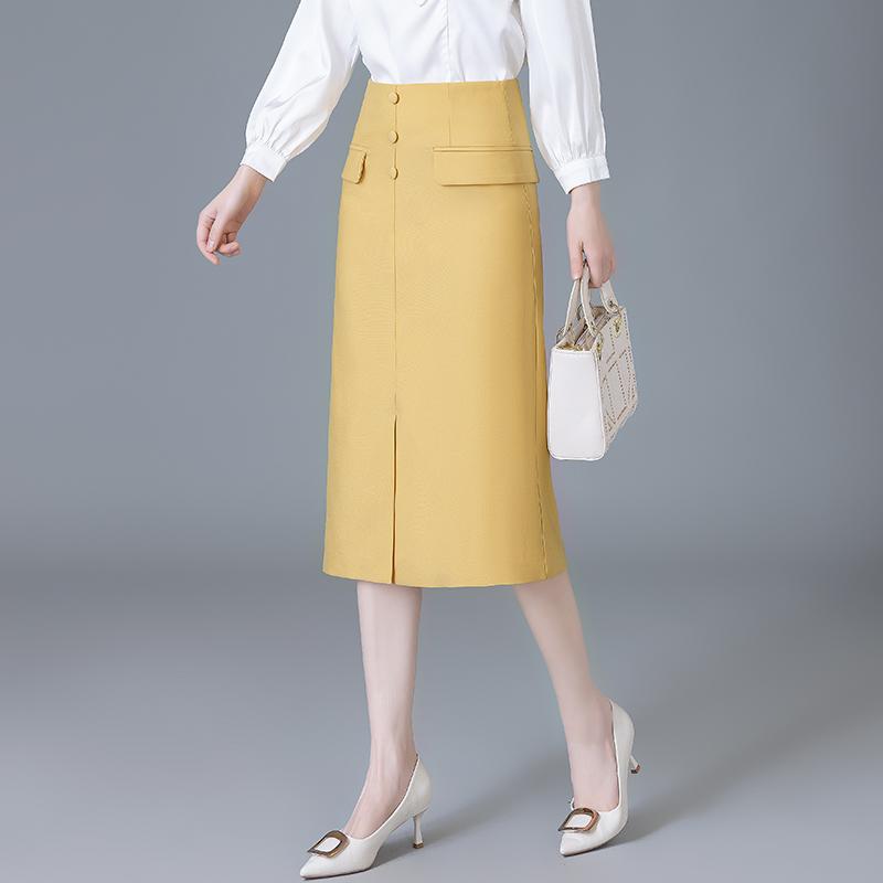 White split-hem suit skirt for women, new spring/summer 2026 style, high-waisted, elegant mid-length A-line skirt.