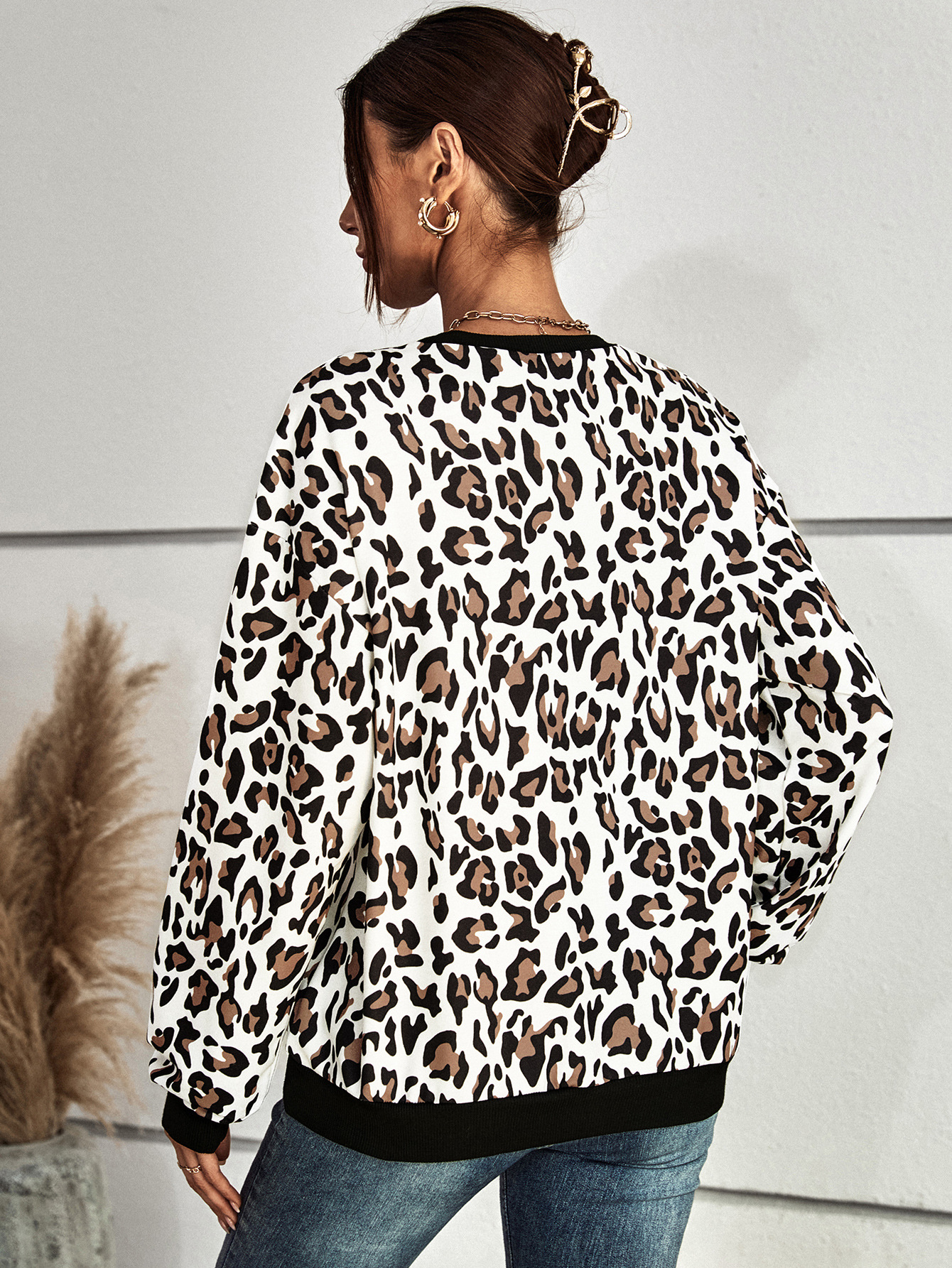 Leopard Print Long Sleeve Casual Sweatshirt - Hoodies & Sweatshirts - Uniqistic.com