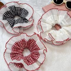 Instagram influencer-approved stunning French-style niche white double-layered lace-edge scrunchie for girls' hair accessories