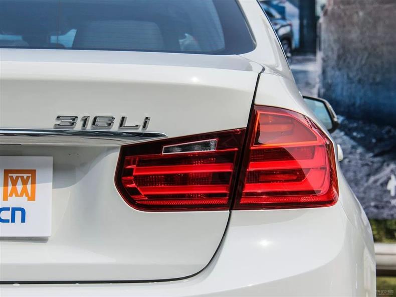 Suitable for BMW 318i, 320i, 325i, 328i, 330i, 335i, 340i car emblems, letter emblems, rear emblems, tail emblems, and number emblems