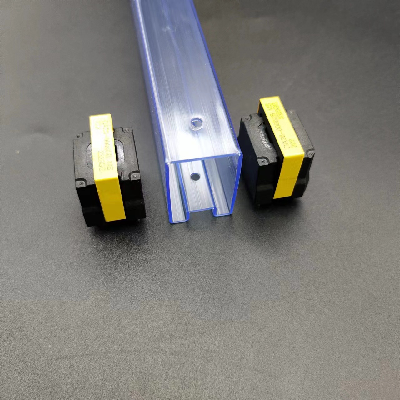 东莞厂家供应三极管包装管  集成电路包装管 网络变压哭IC包装管