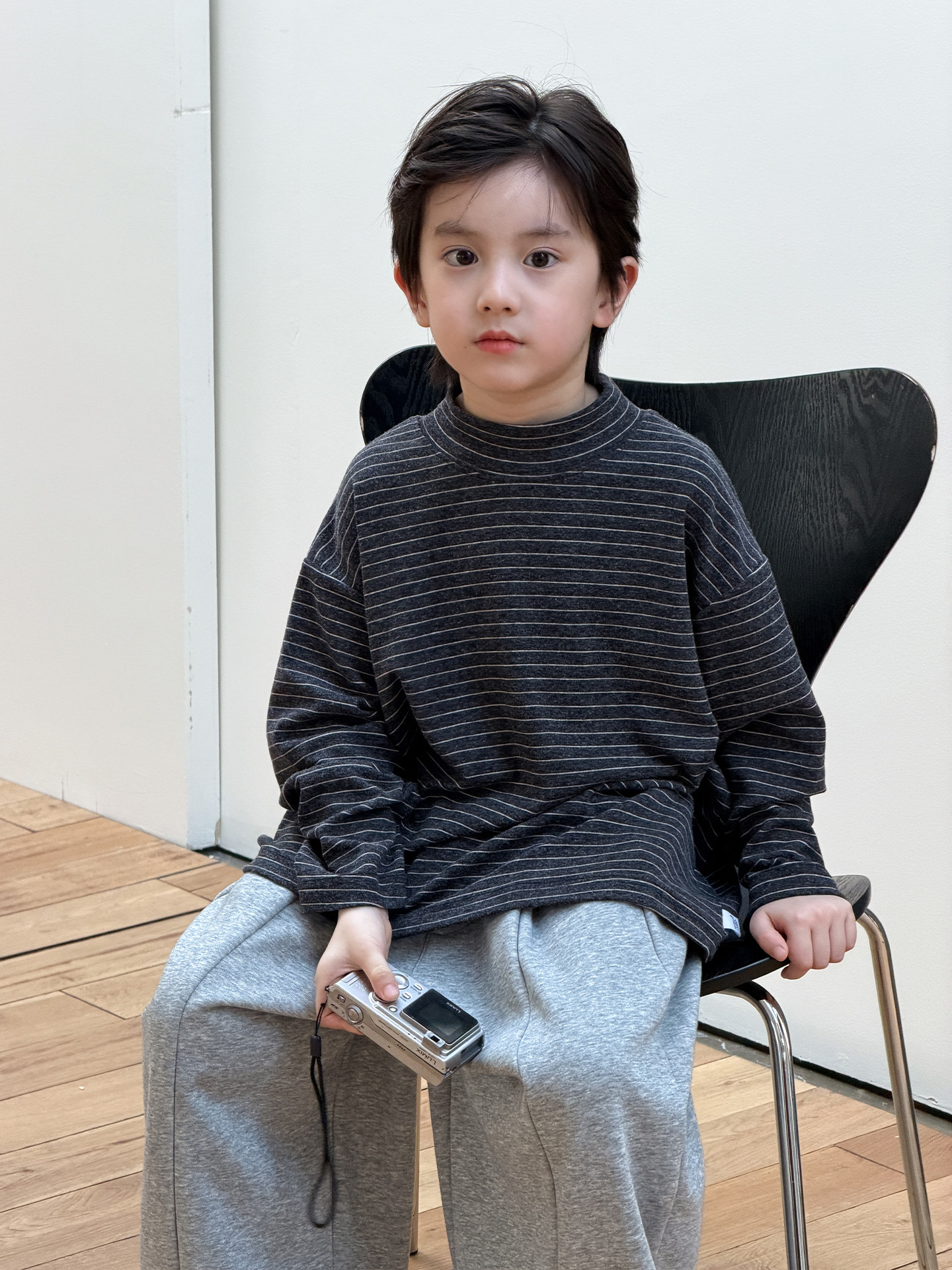 McCarthy ropa infantil para niños a rayas camiseta de base de invierno 2025 nuevo estilo coreano de camiseta caliente para niños molido en el interior