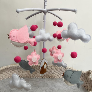 Newborn Baby Pink Bird Crib Bell Cross-Border Anti-Squinting Educational Toy for 0-1 Year Olds, Rotating Bedside Rattle Felt Infant Toy