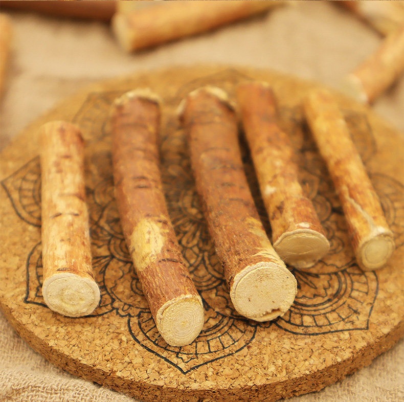 Five Finger Fig Root Wu Zhi Mao Tao 500g Dried Middle Sections for Soup and Herbal Wine in use
