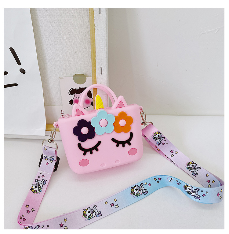 90g Weight Nylon Lining Material Zipper Closure Type Single Shoulder Strap Strap Type Animal Pattern White, Pink, Red Color Cute Cartoon  Silicone Bag 37