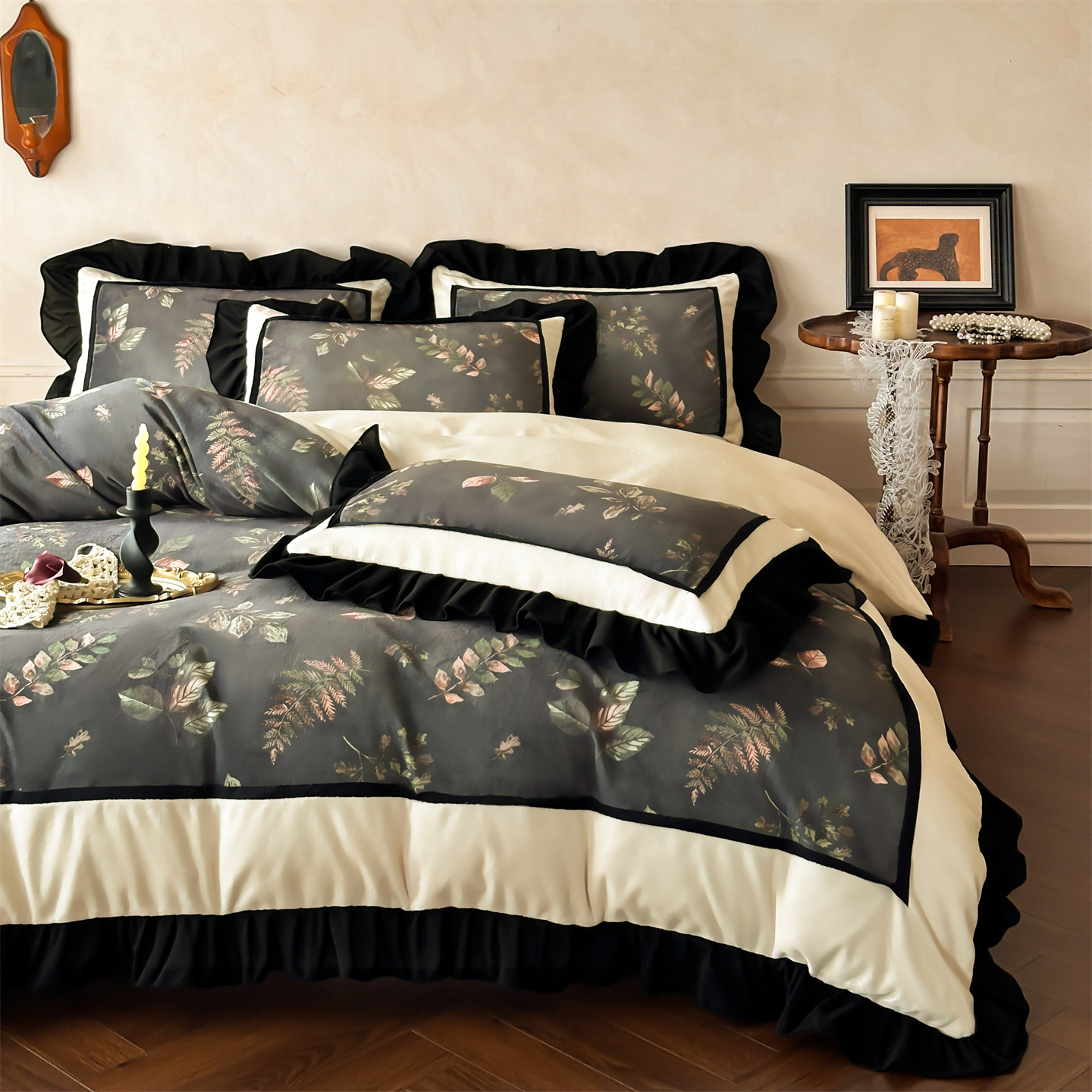 Set di lenzuola e copripiumino in velluto di latte con volant e pizzo, foderato in pile, stile nordico francese vintage boho 2026, per camera da letto principale._voghion.com