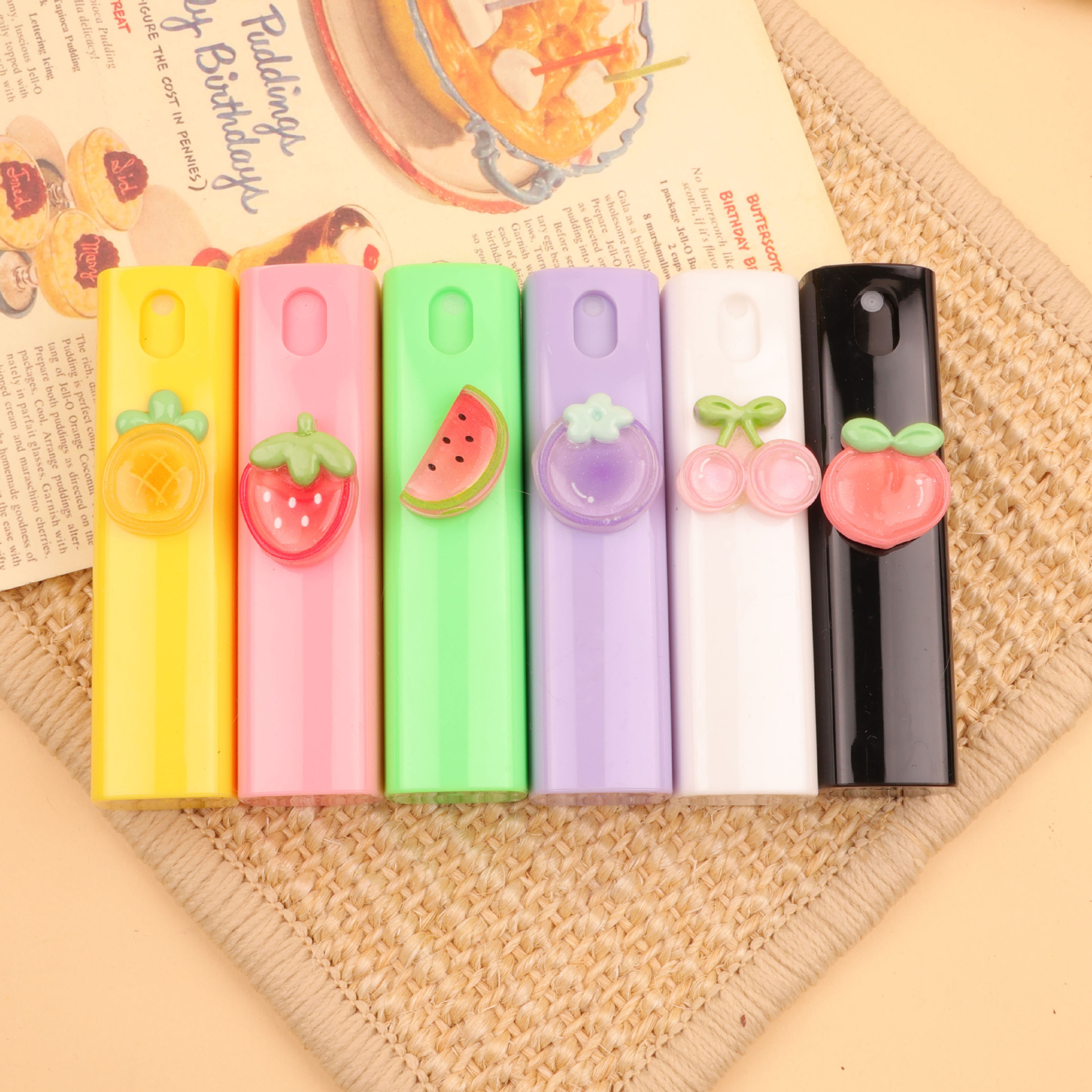 可爱卡通水果西瓜10ml分装瓶夏日喷雾瓶按压式分装瓶批发学生儿童