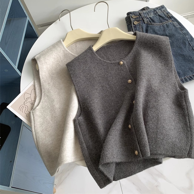 Kaning Korean Round Neck Pure Color Knitted Vest for Women Layered Autumn and Winter New Single-Breasted Loose Outer Sweater for Women Kaning Korean Round Neck Pure Color Knitted Vest for Women Layered Autumn and Winter New Single-Breasted Loose Outer Sweater for Women