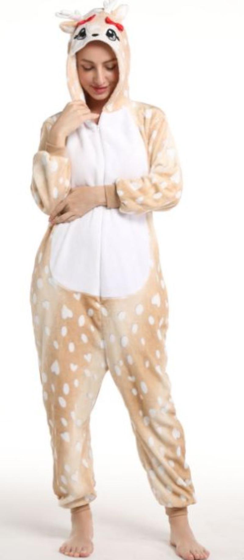 Pijamas transfronterizos al por mayor de fábrica Labubu pijamas femeninos de una sola pieza de dibujos animados pijamas de animales de franela Capibala