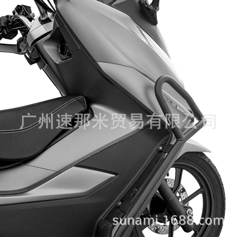 Suitable for Haojue Uhr150 Crash Bars, Bumper Bars, Anti-Fall Bars, Modified Front and Rear Body Anti-Fall Bar Accessories