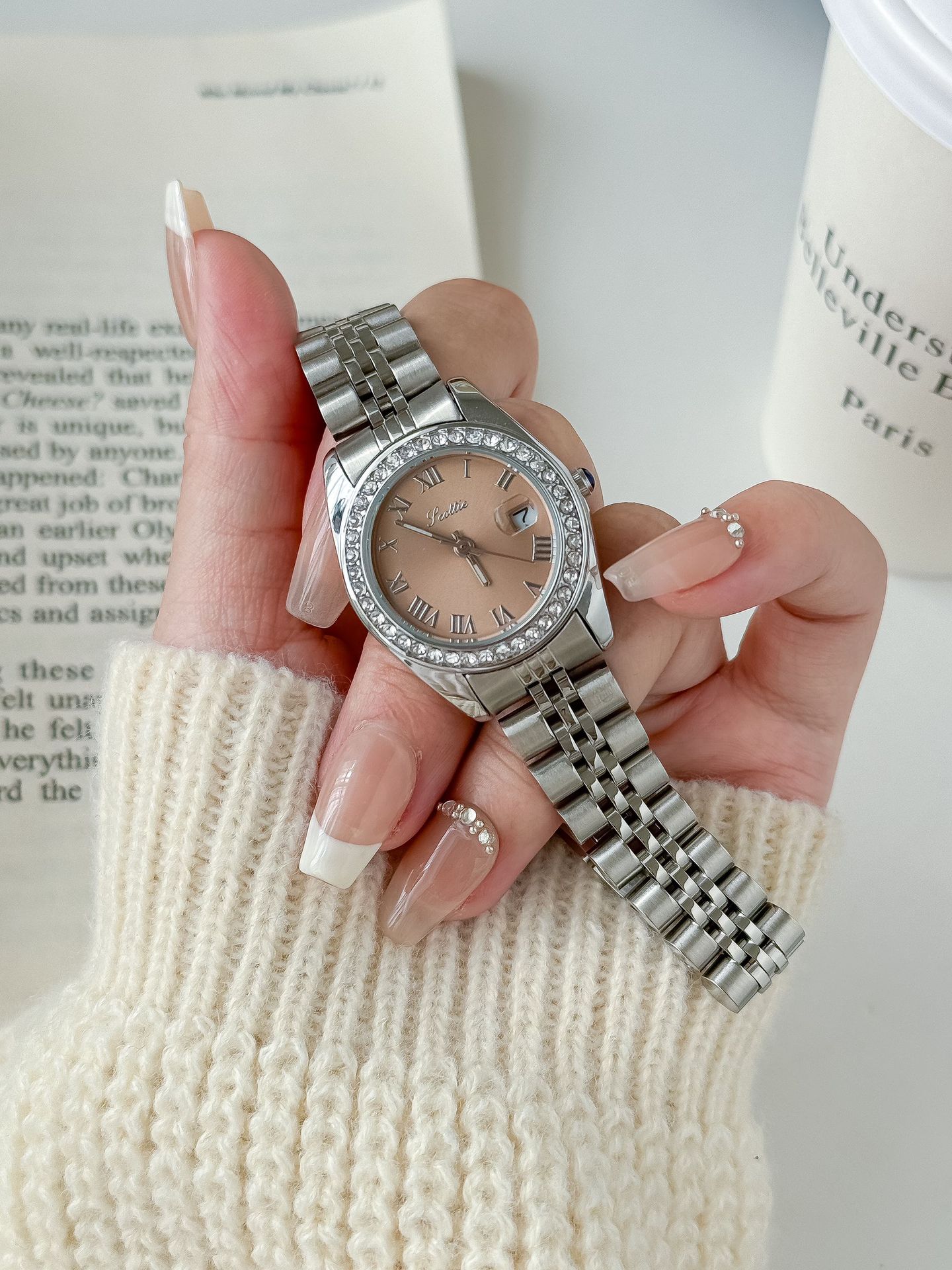 75g Weight Tempered Glass Mirror Material Alloy Strap Material Watch Classification Pointer Display Type Butterfly Double Snap Buckle Style Round Dial Shape Daily, Street Occasion Quartz Movement Solid Color Pattern All Seasons Season Women's Gender Retro, Classic Style Style Retro Classic Style Solid Color Butterfly Double Snap Quartz Watch Women's Watches 15