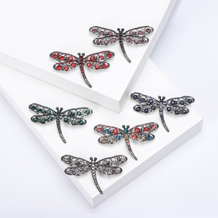 Japanese and Korean fashion new hollow diamond dragonfly brooch creative rhinestone insect pin temperament accessories in stock wholesale