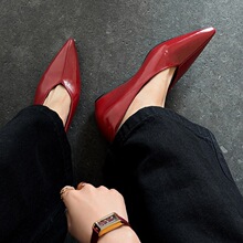 ����Ů��~ͨ�ښ��|v���@�݆�ЬŮ���^�¸���Ƥ��Ь�ϰ���������Ь