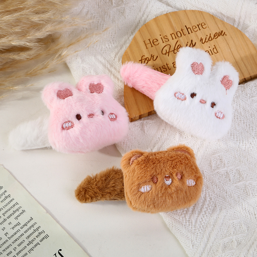 Caricatura de peluche osos conejos grandes clips BB lindos otoño-invierno chicas dulces clips de borde de los estudiantes peludos adornamientos para el cabello tarjeta