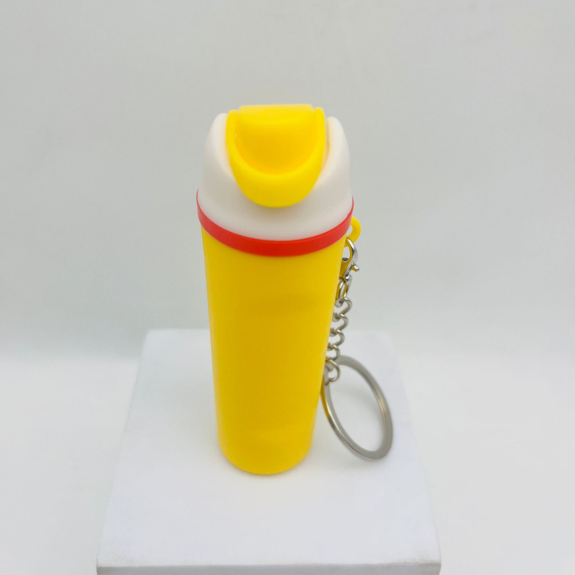 Explosivos transfronterizos Stanley Stanley Stanley llavero colgante día de la madre llavero puede poner lápiz labial colgante de mochila image 64
