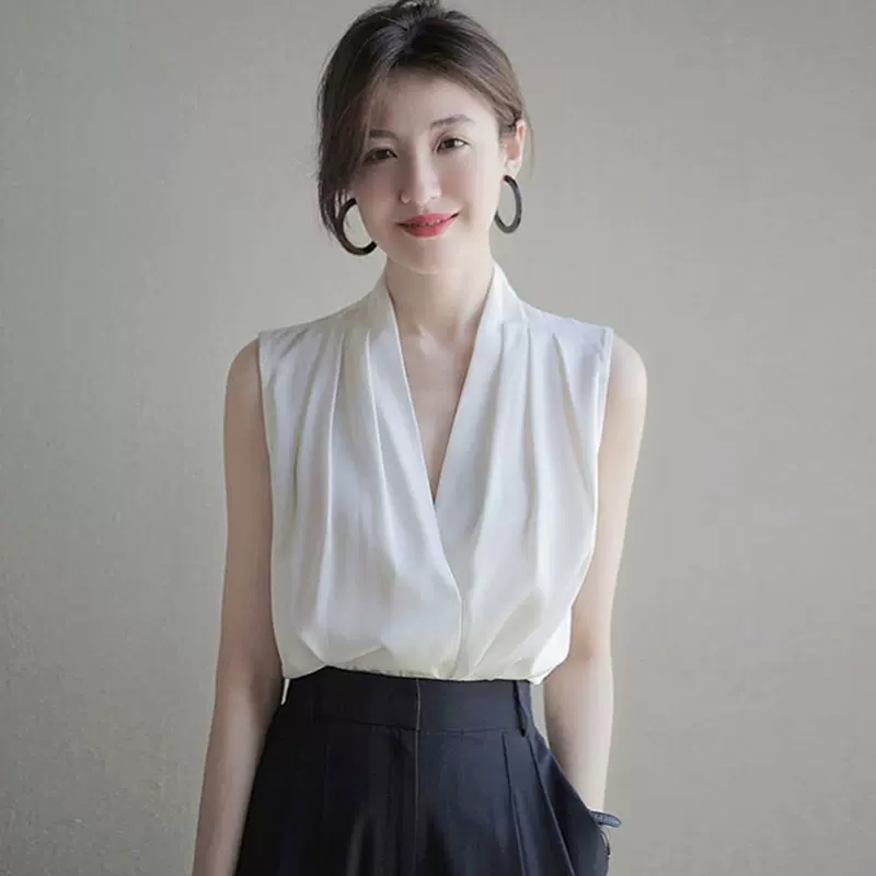 白色v领缎面无袖衬衫通勤正装上衣设计感小众职业装白衬衣女装