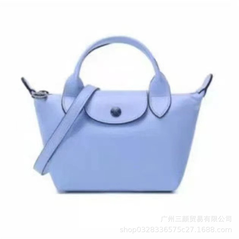 파란색