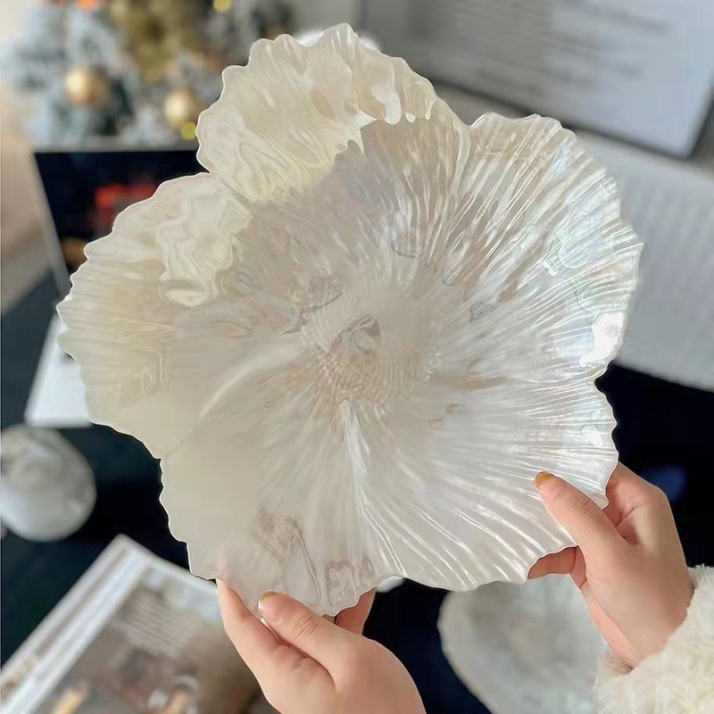 Flores nórdicas modernas caseras plato de frutas de cristal plato de bocadillos hermoso brillo perlado simple de alto valor plato rojo en línea