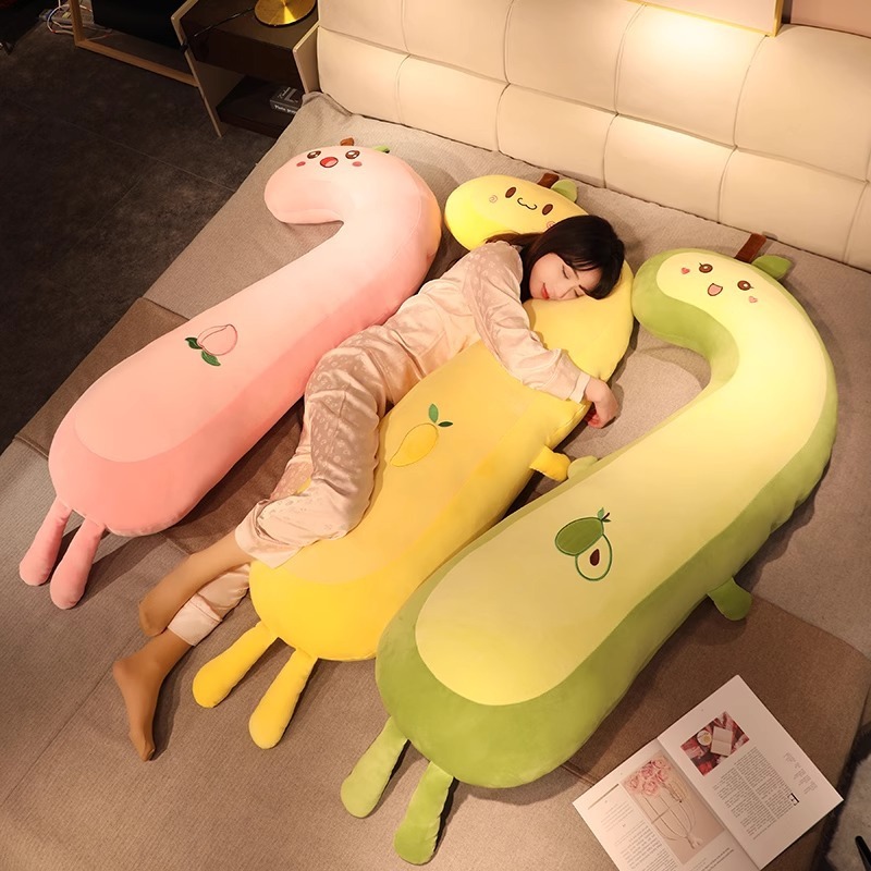 % アニメ長条蜜桃抱き枕女子学生は寝ています。足を挟んで柔らかく寝ている枕のぬいぐるみを抱いています。|undefined