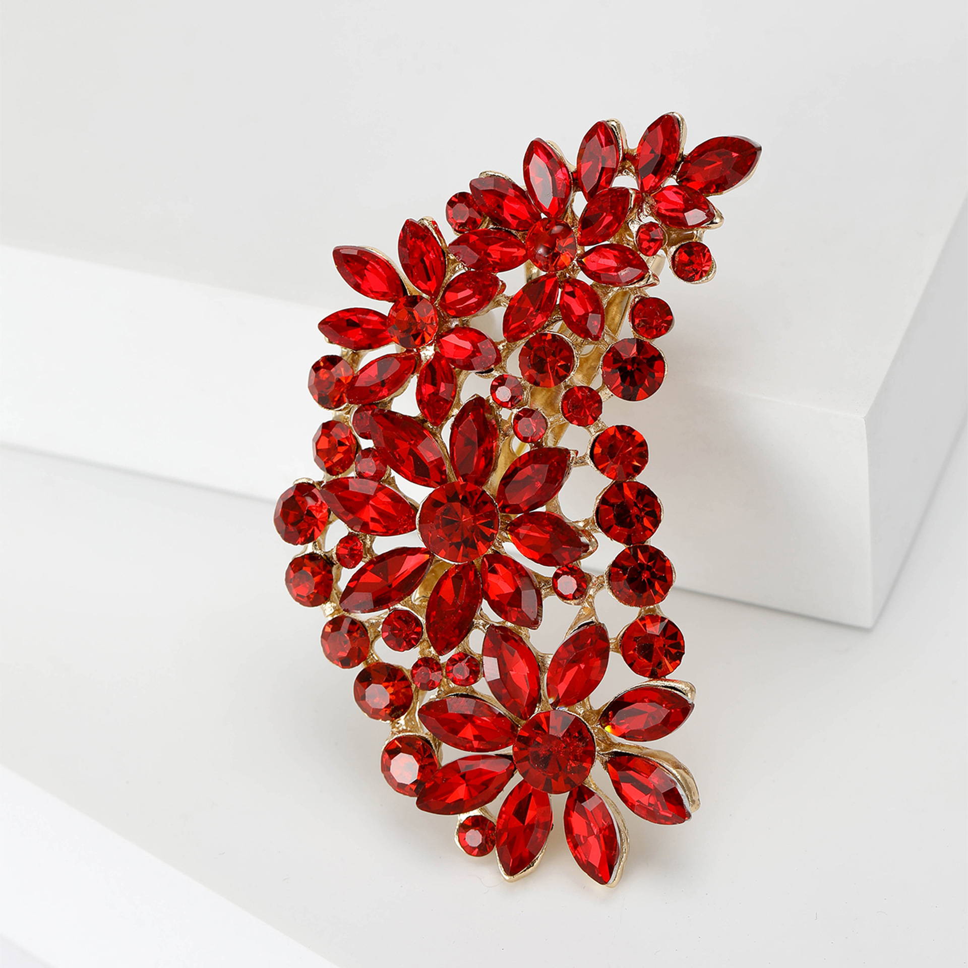 31g Weight Rhinestones Inlay Material Brooches Classification Holiday Occasion Alloy Material Flower Pattern Women's Gender Inlay Design Elegant Style Elegant Pin Flower Alloy Inlay Rhinestones Women's Brooches 31