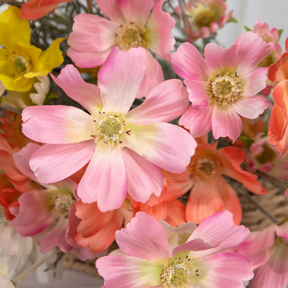 Fábrica fuente de decoración para el hogar boda flores falsas flores pastorales flores de seda simulación flor de crisantemo de morera pequeña flores de crisantemo de cosmos