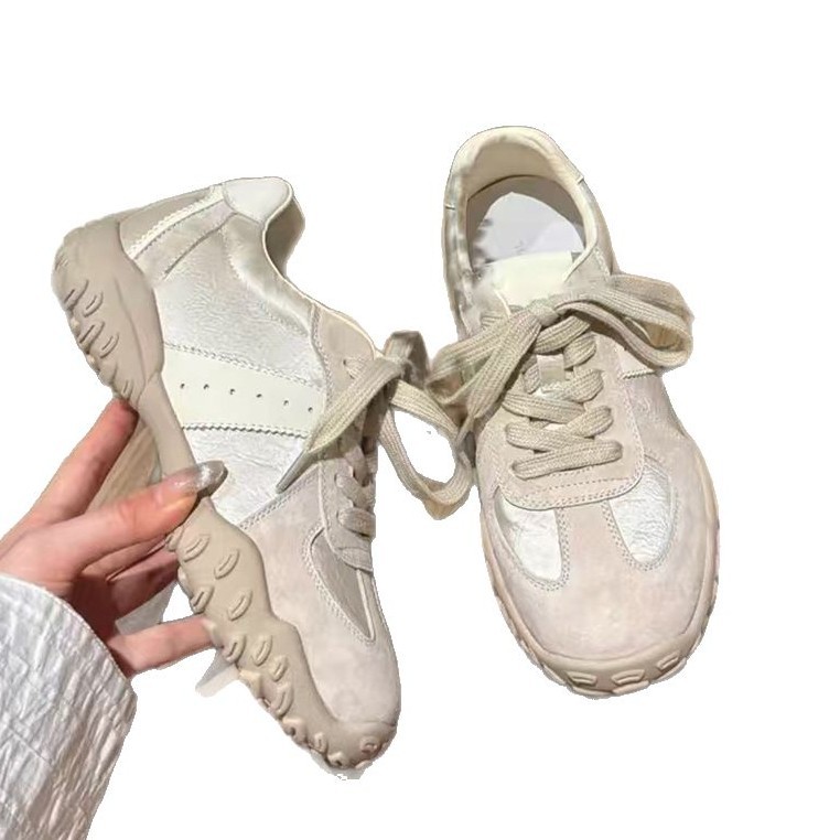 Universal GAT shoes made of soft leather with hidden heel with…