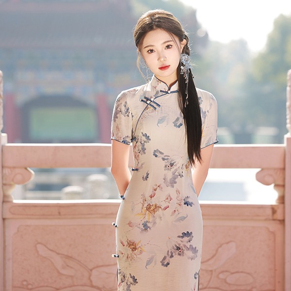 Spring summer cheongsam