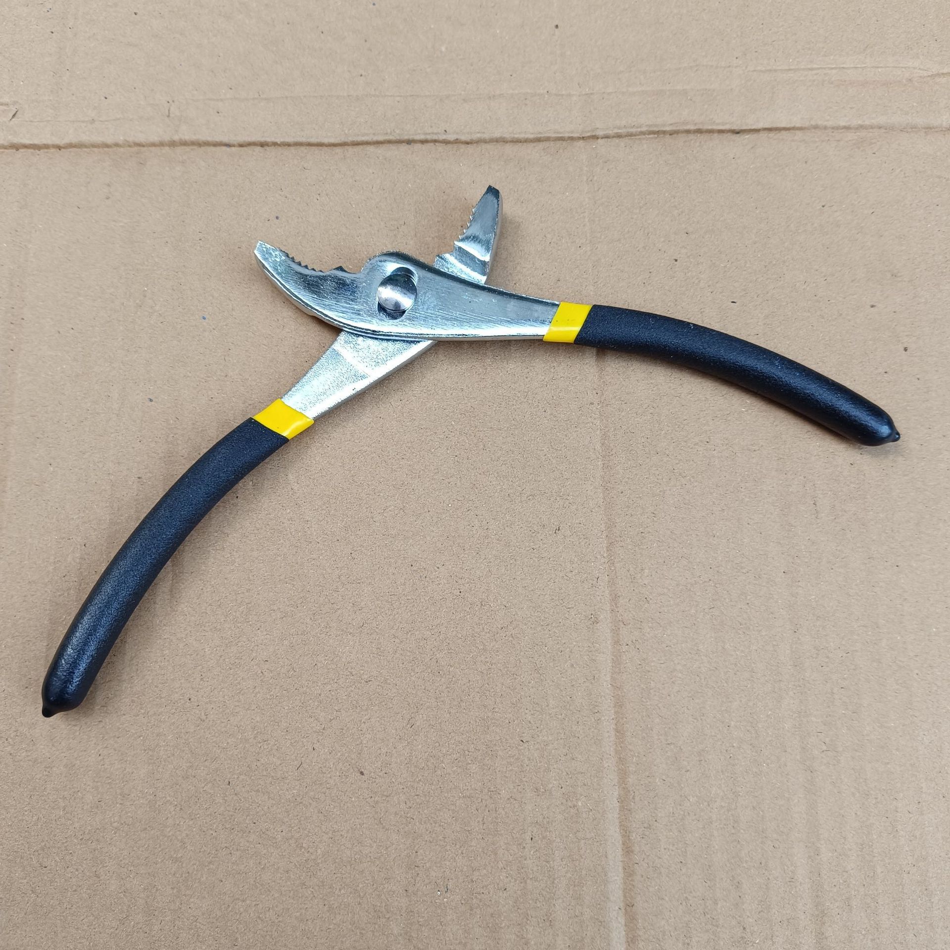 厂家跨境高碳钢水泵鲤鱼钳子多功能可调式汽修管道工业维修工具