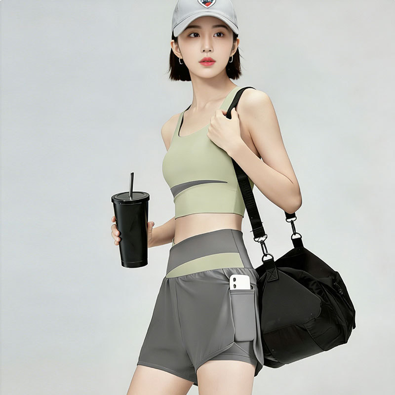 Yoga Set for Women, Summer Bra and Shorts Two-Piece Set, Quick-Drying, Breathable, Fitness, Sports, Pilates Training Clothes Yoga Set for Women, Summer Bra and Shorts Two-Piece Set, Quick-Drying, Breathable, Fitness, Sports, Pilates Training Clothes