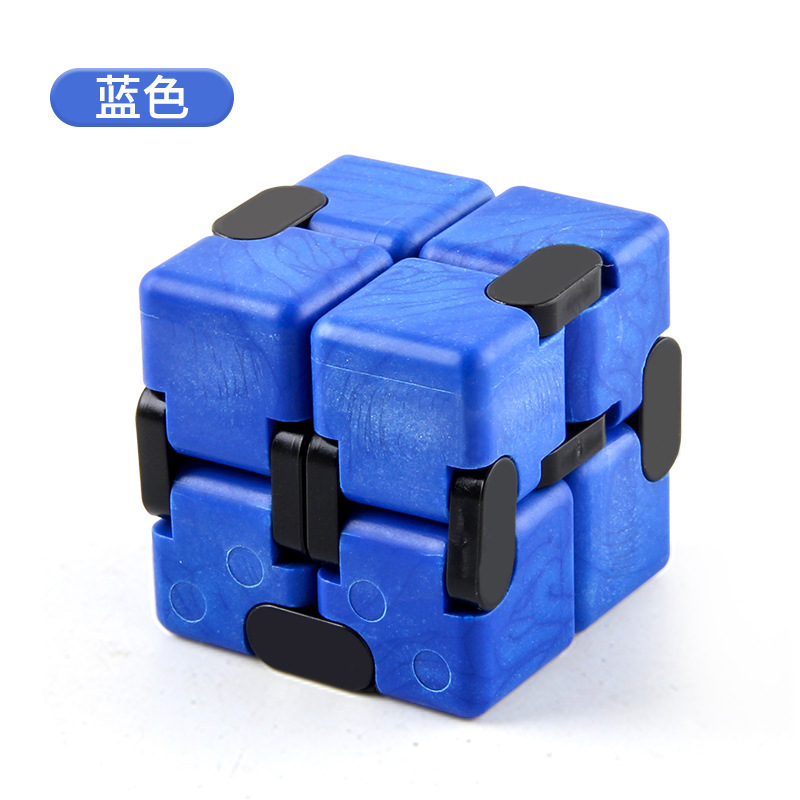 Cubo de Rubik Infinito para Dedos de Plástico Antiestrés y Plegable