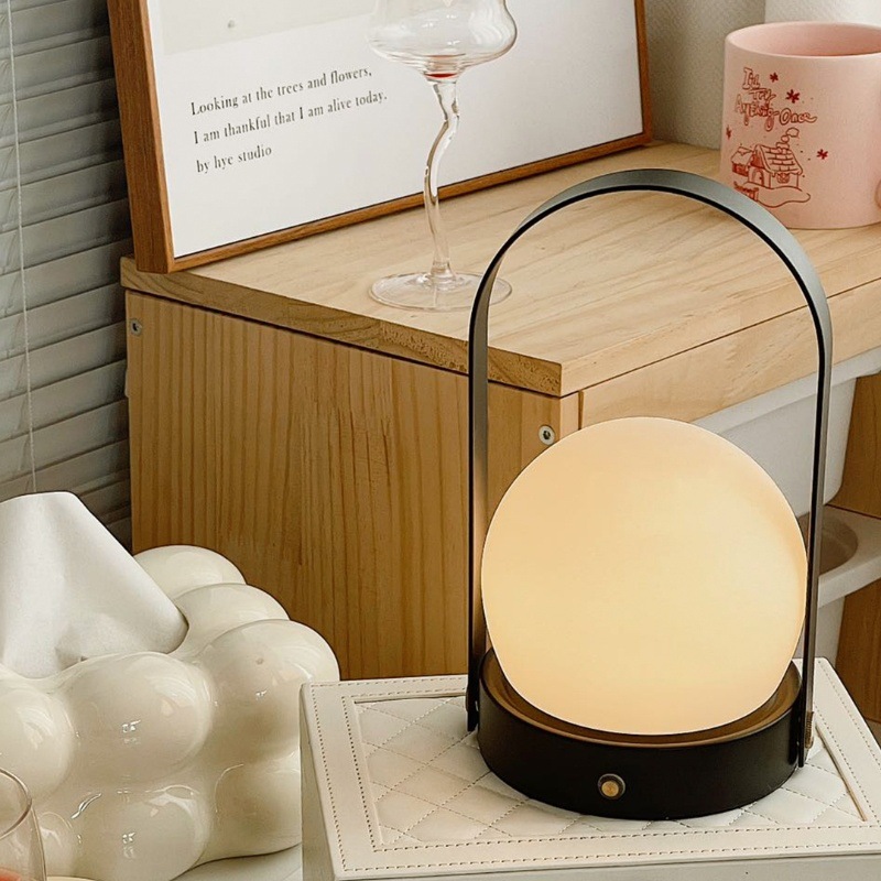 Luz de cabecera de la cama luces de escritorio decorativas luces de camping al aire libre luz de la luna de atenuación de carga luces de escritorio portátiles de viento danés