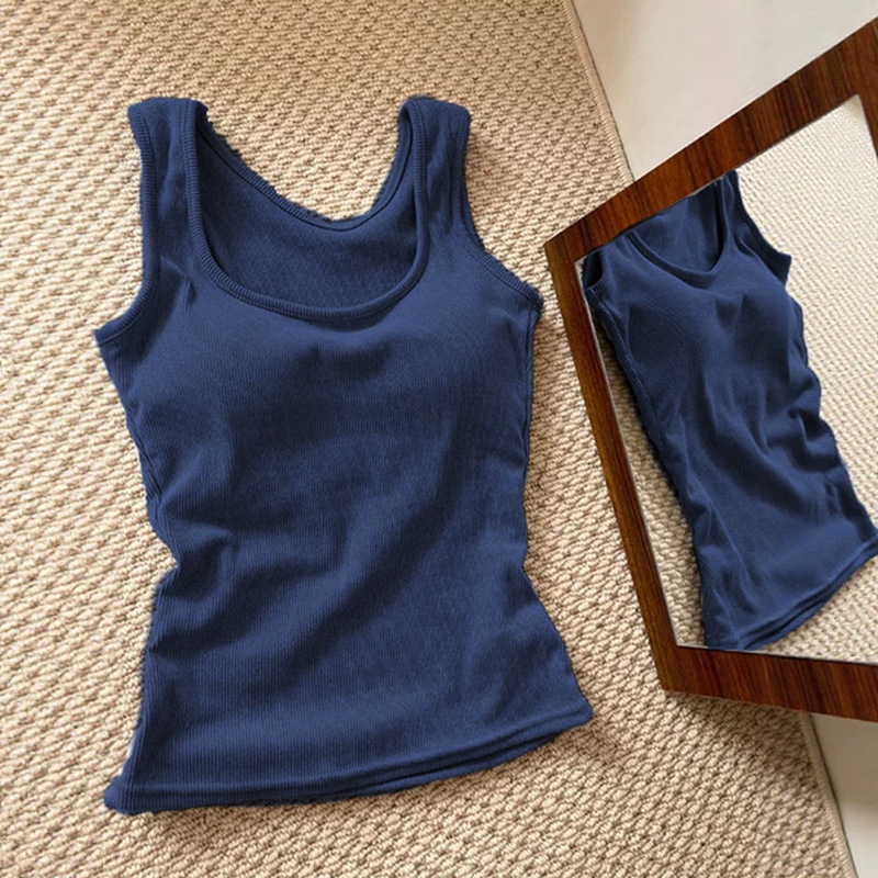 Women's Summer Tank Top with Chest Pads, Suitable for Petite Figures, Beautiful and Slim-Fitting, Thin Sleeveless Camisole for Layering