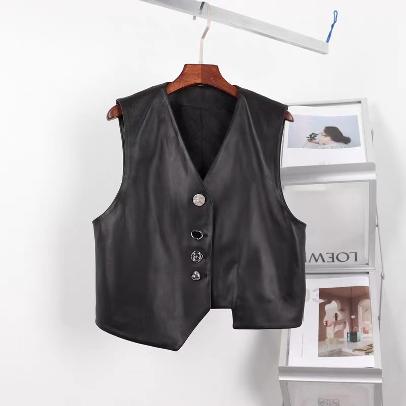欧洲站2025秋冬新款真皮马甲女不规则V领休闲绵羊皮背心外套坎肩a