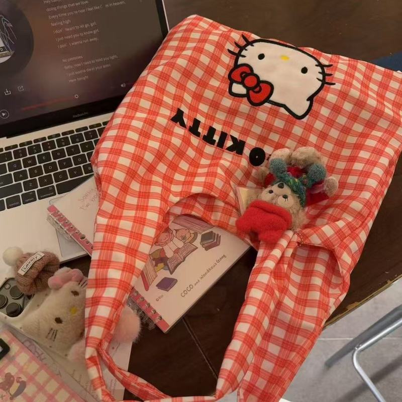 新商品のkittyは夏に軽やかに出かけます。|undefined
