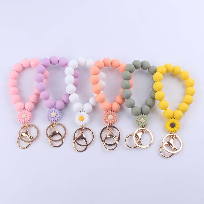 New Cartoon silicone Daisy beaded bracelet keychain creative DIY wrist bracelet key ring accessories