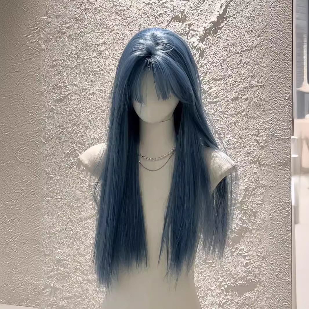 Parrucca blu Koni da donna - Parrucca lunga dall'aspetto naturale con frangia e capelli lisci per cosplay e moda